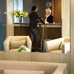 Hotel Longchamp Elysees Paris