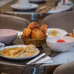 Hotel Longchamp Elysees 3*