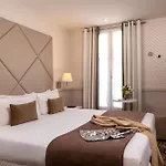 Longchamp Elysees 3*