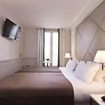 Hotel Longchamp Elysees Paris
