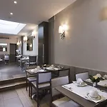 Hotel Longchamp Elysees