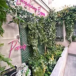 Longchamp Elysees Hotel