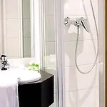 Longchamp Elysees Hotel Paris