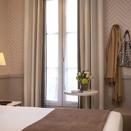 Hotel Longchamp Elysées 3*
