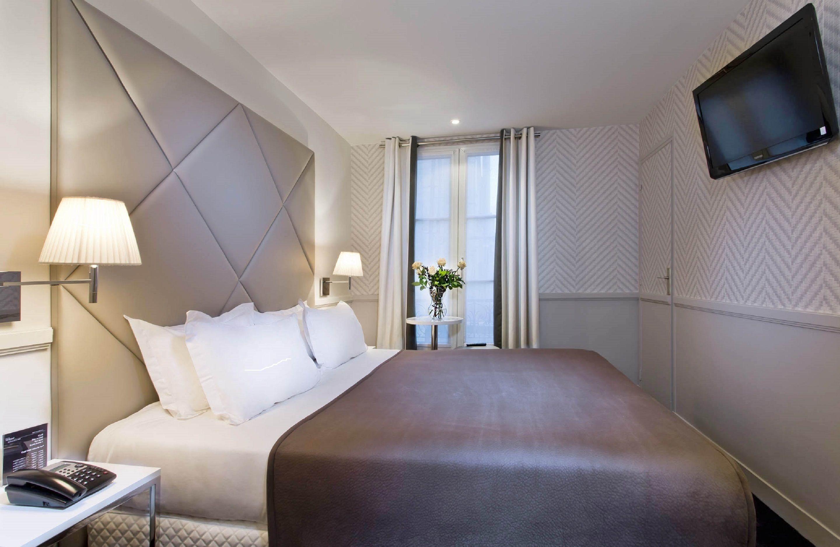 Longchamp Elysees Hotel