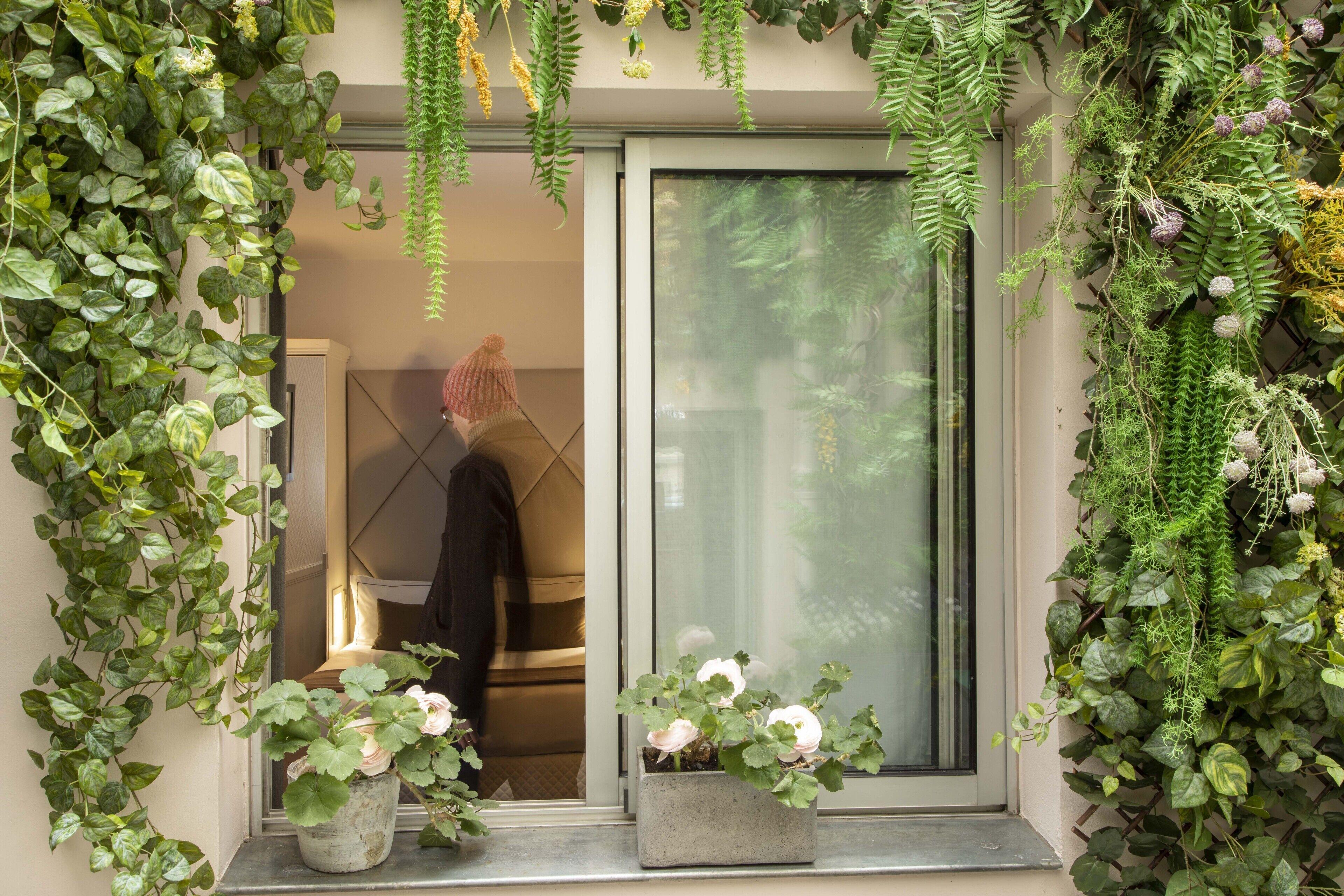 Longchamp Elysees Hotel 3*